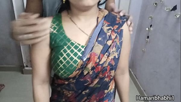 Hot Indian Aunty sex in saree. Big boobs Indian aunty fucked by her neighbour boyfriend.
