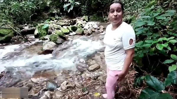 Me follo a mi suegra en diferentes partes de nuestra ciudad – Historia completa – Porno en Español