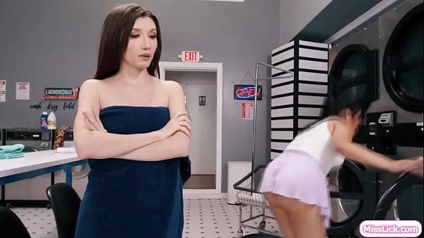 Brunette lesbian facesitting then scissoring with latina bff