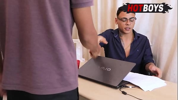 Dando o chefe pra passar na entrevista de emprego