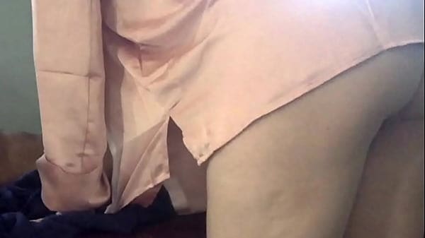 Hidden Cam !! Getting My Dick Jerked At Massage Parlor By 19 Year Old Asian With Perfect Ass And No Panties On. Says This Is Her First Day On The Job And She’s Never Saw A Dick So Big , I Nutted 3 Times In 5mins And She Kept Tugging Im Leaving A Big