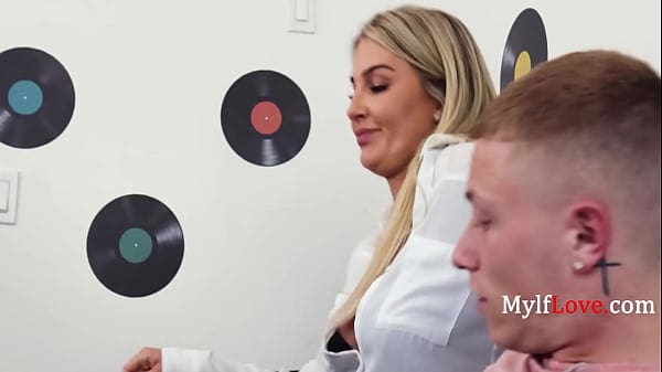 Teacher: Let Me Spoil You – Andi Avalon | MylfLove