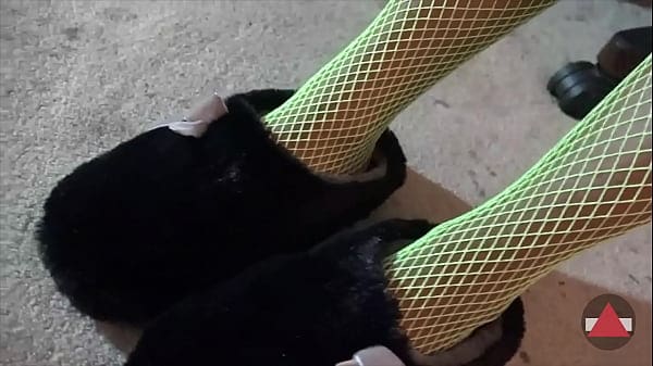 Worship my green fishnets feet