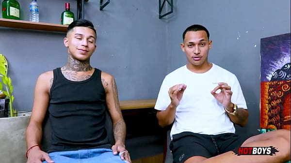 Fodendo o rabudinho gostoso!