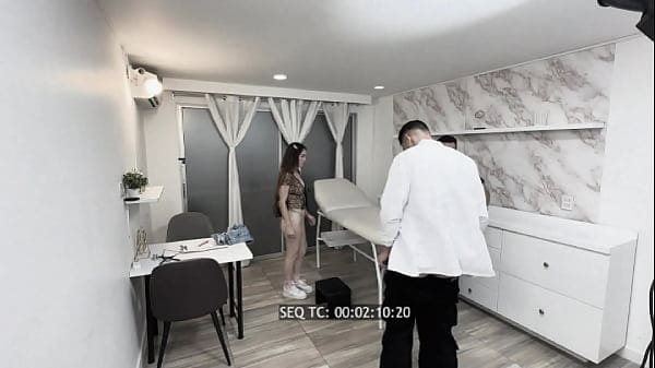 Juan Bustos VOYEUR #01 Karolin Gomezxx & Millan Rodriguez – behind the porn