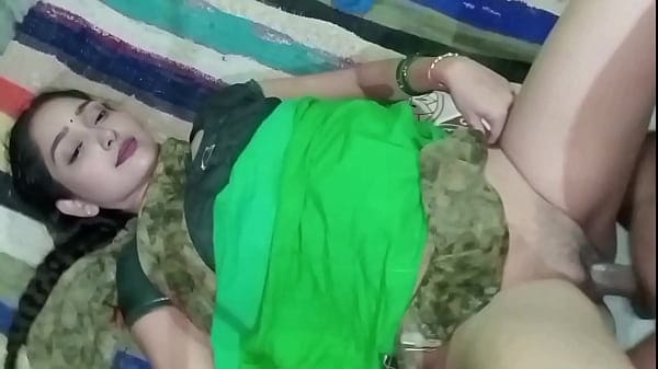 My cute step sister invited me for fucking when her family members were sleeping,full hindi sex video