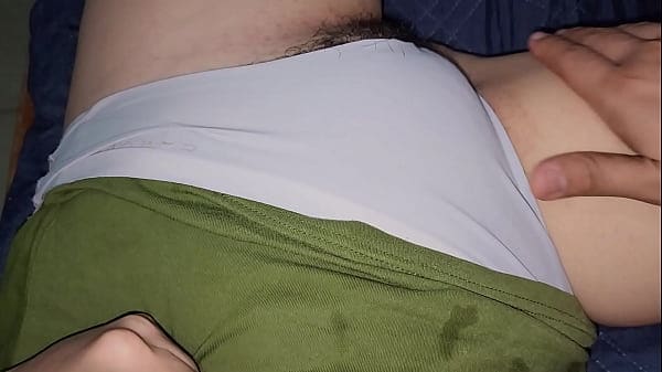 Xxx that’s how easy it is to take off my sister-in-law’s clothes